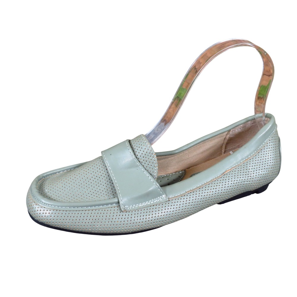 Boston Design Telf Women Driving Loafer 6.5 Work Travel Sage Green Perforated